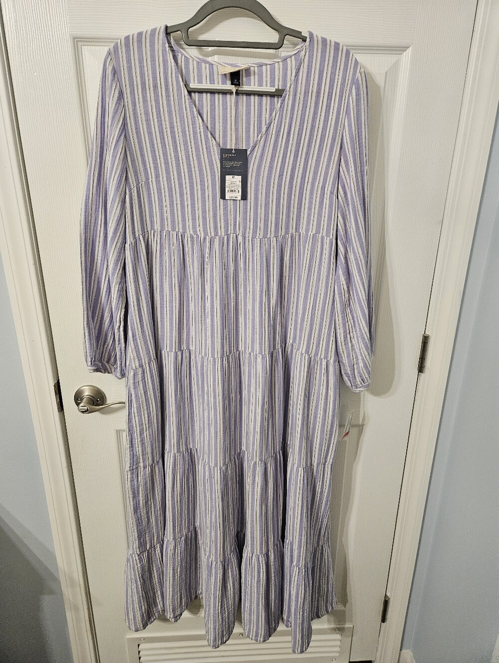 NWT Universal Thread Striped V-Neck Tiered Maxi Dress in Lavender and White